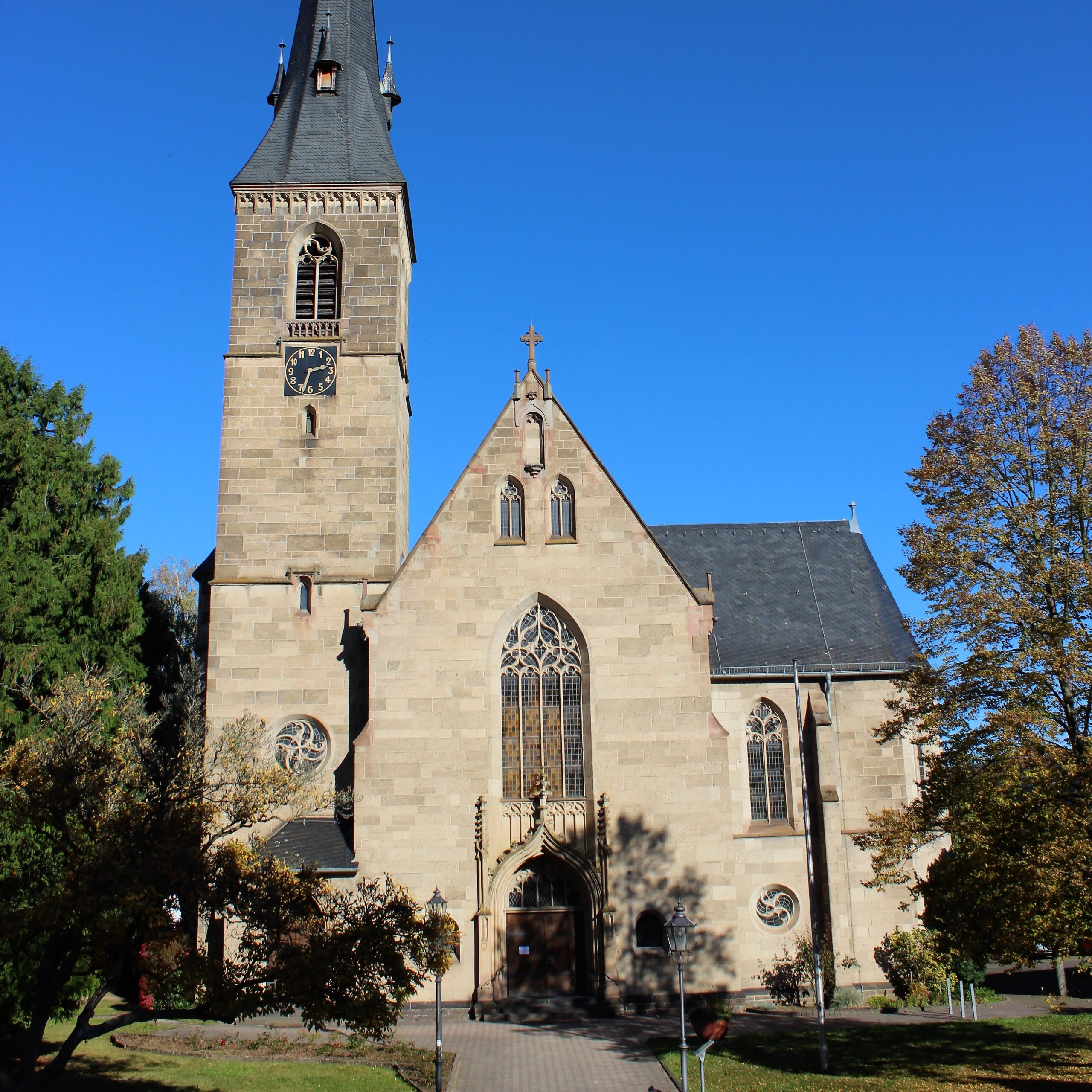 Kirche Sankt Theresia, Rhens