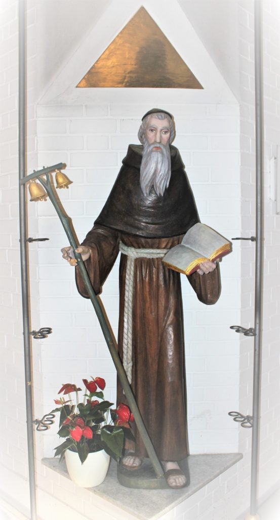 Figur des Heiligen Antonius in der Kirche Sankt Antonius, Waldesch